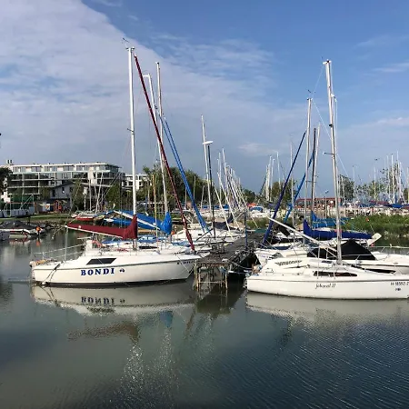 Apartment Sun And Beach Vacation In Siofok