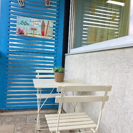 Sun And Beach Vacation In Apartment